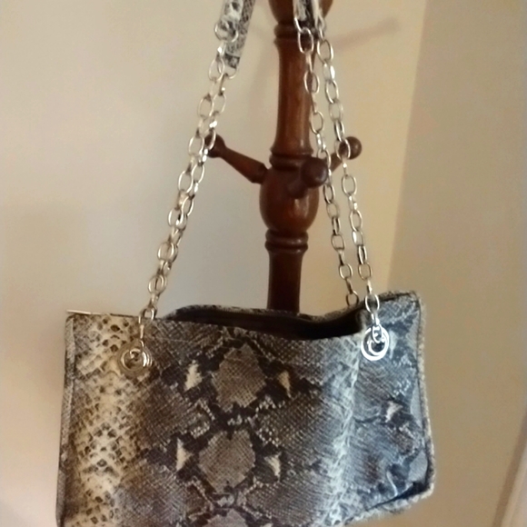 DKNY Handbag Shld/Crossbody Snake skin design chain link NWOT - Picture 6 of 16